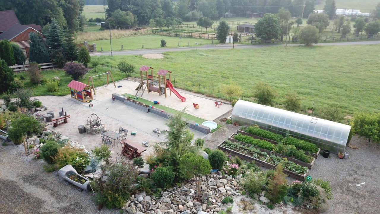 Farma Frantisek Hotell Stachy Exteriör bild