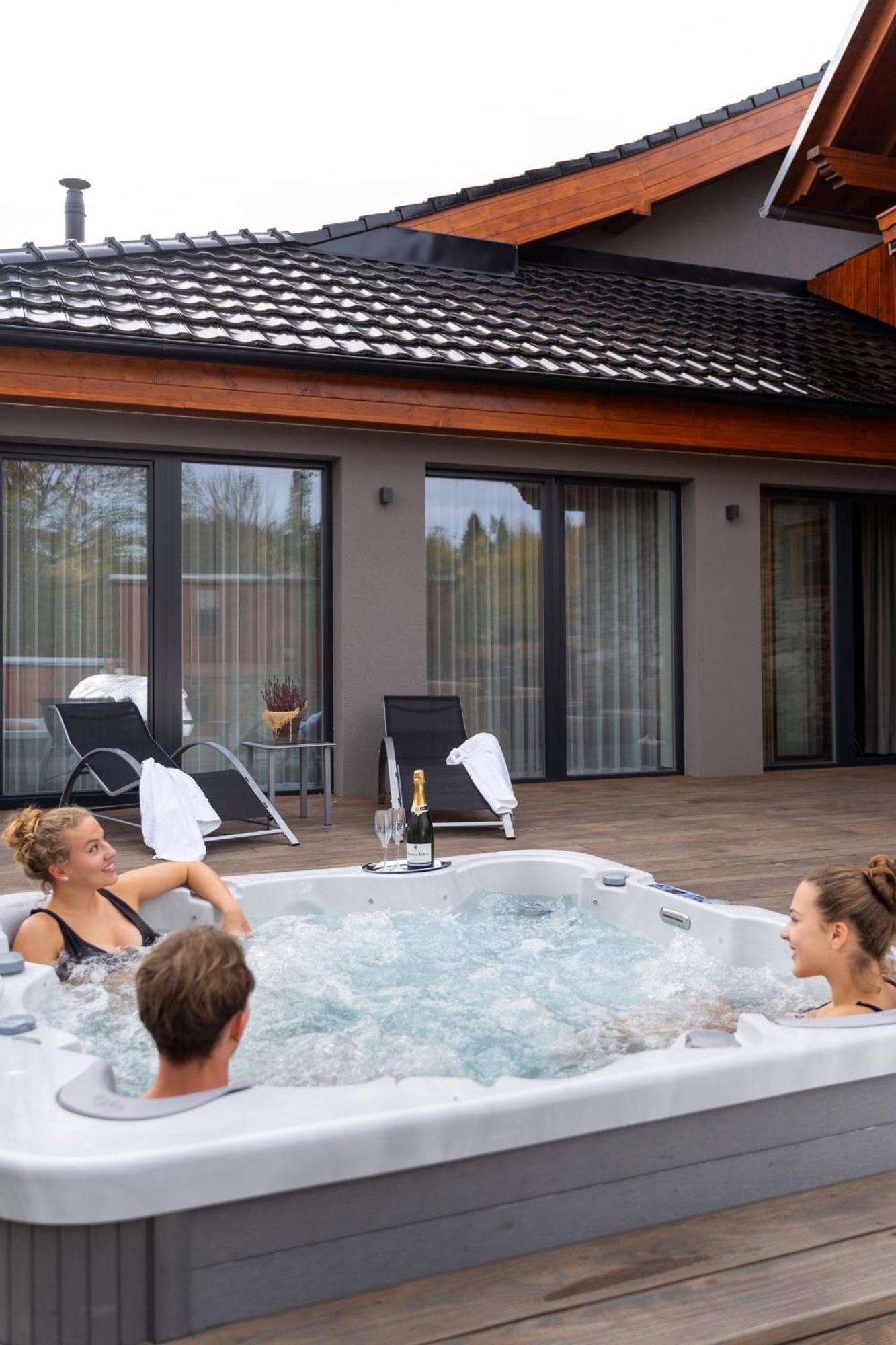 Farma Frantisek Hotell Stachy Exteriör bild